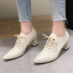 new women's thick heel lace up shoes